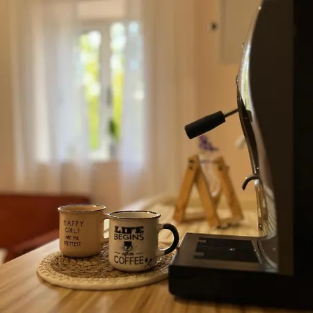 Zaimeen In Bllok Area Apartment