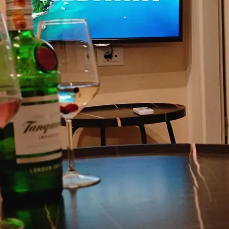 Zaimeen In Bllok Area *