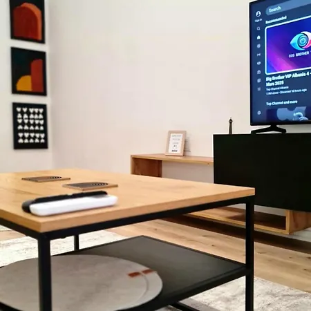 Zaimeen In Bllok Area Apartment *