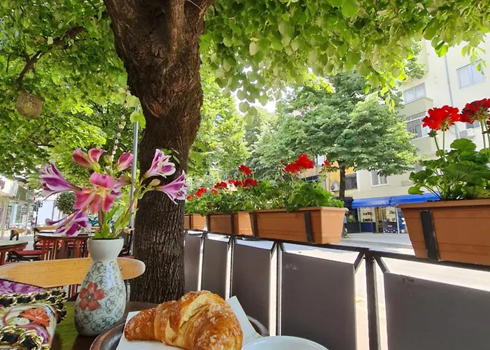 アパート Zaimeen In Bllok Area *