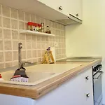 Appartamento Zaimeen In Bllok Area Tirana
