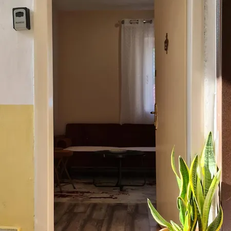 Zaimeen In Bllok Area Apartman Tirana