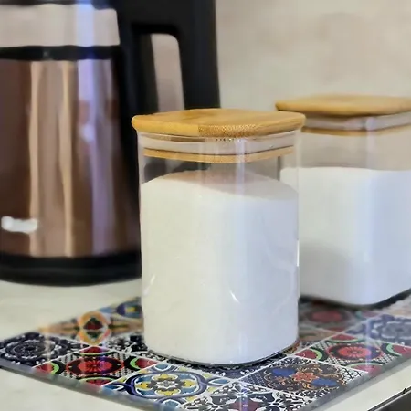 Zaimeen In Bllok Area Apartment Tirana