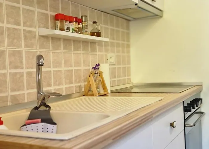 Апартаменты Zaimeen In Bllok Area Тирана